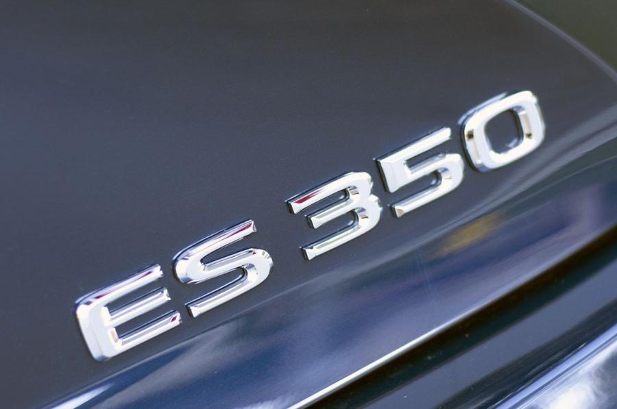  Lexus ES350 2013 года  (фото 55 из 64)